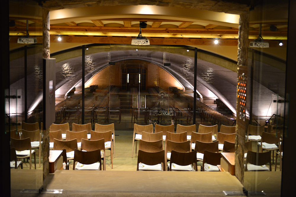 Bodegas Otazu sala de conferencias
